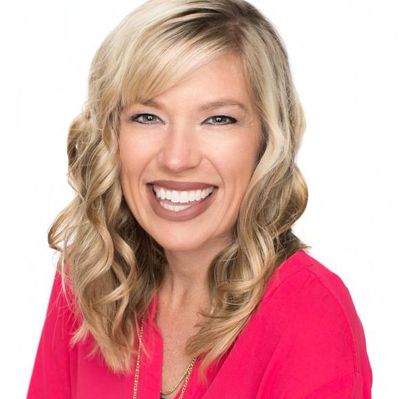 Profile Picture of Katie Yux benza (@ktbenza) on Poshmark