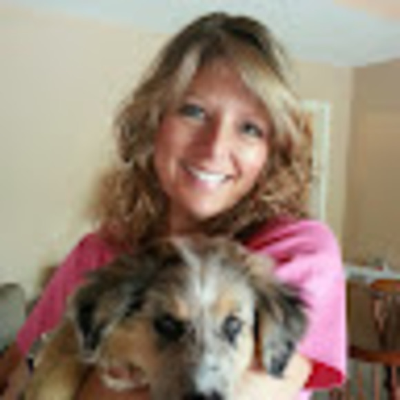 Profile Picture of Connie Griffiths (@cgpta2006) on Poshmark