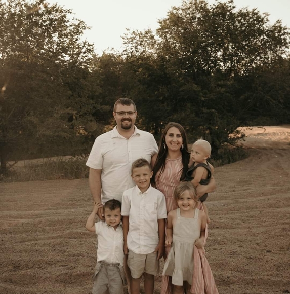 Profile Picture of Jessica Luxton (@jluxton) on Poshmark