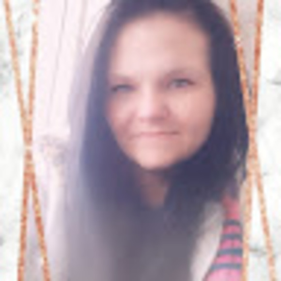 Profile Picture of Janet Shafer (@shaferjanet1991) on Poshmark