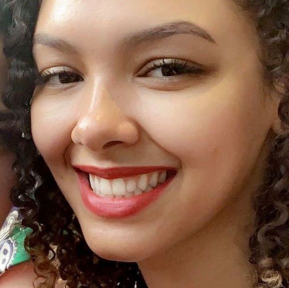 Profile Picture of Moriyah Squitieri (@moriyahs) on Poshmark