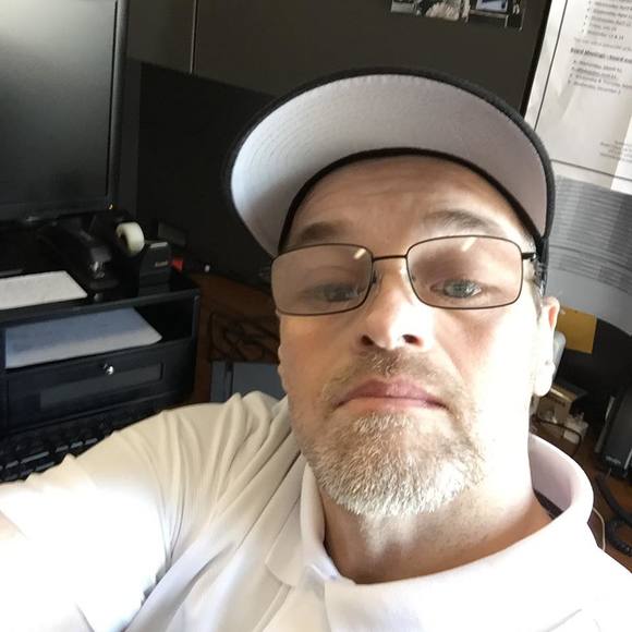 Profile Picture of Shawn Fulton (@shawn_fulton) on Poshmark