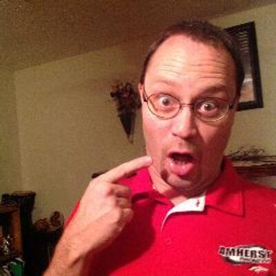 Profile Picture of Joshua Hughes (@tenor12notesoff) on Twitter