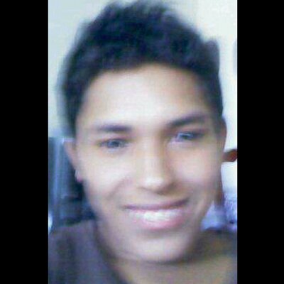 Profile Picture of Albert Angulo (@albert26_04) on Twitter