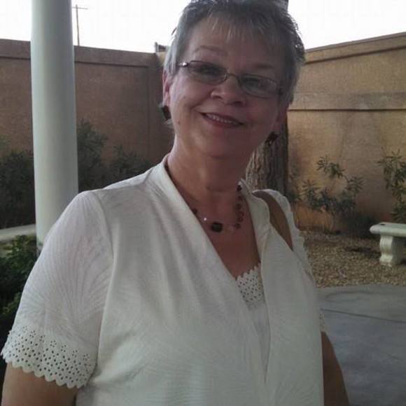 Profile Picture of Joy Kramer (@desertjoy_2000) on Poshmark