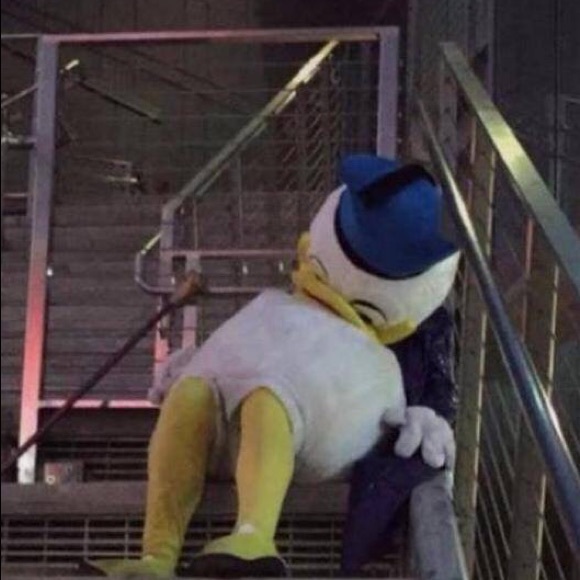 Profile Picture of David Dunbar (@rolandduncombe) on Poshmark