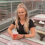 Profile Picture of Holly Whitaker (@hollywhitakerr) on Instagram