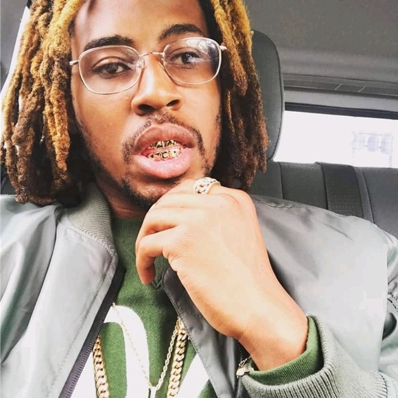 Profile Picture of Ronald Foye (@projectgenius) on Poshmark