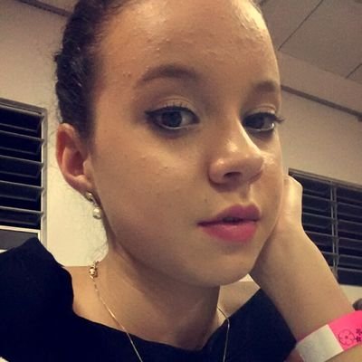 Profile Picture of Eloise Kelly (@ElosMotta) on Twitter