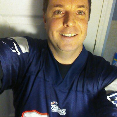 Profile Picture of Joe Borbone (@jbonebongo) on Twitter