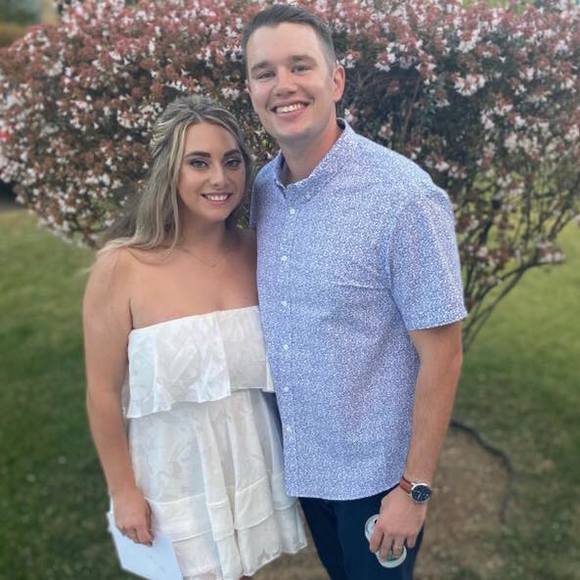 Profile Picture of Andrew Johnsen (@amj122) on Poshmark