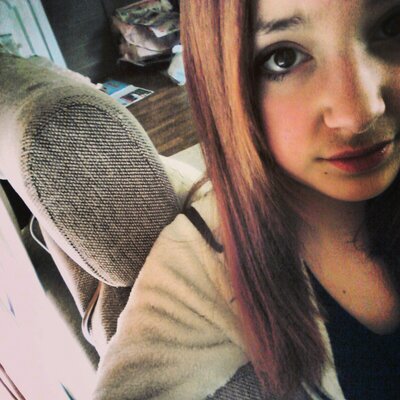Profile Picture of Krystal (@KrystalWeaver12) on Twitter