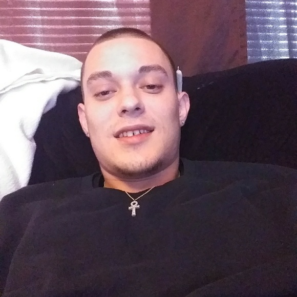 Profile Picture of Collin Hall (@cchall861) on Poshmark