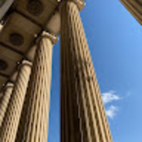 Profile Picture of Tara Terranova (@taratnovaa) on Poshmark