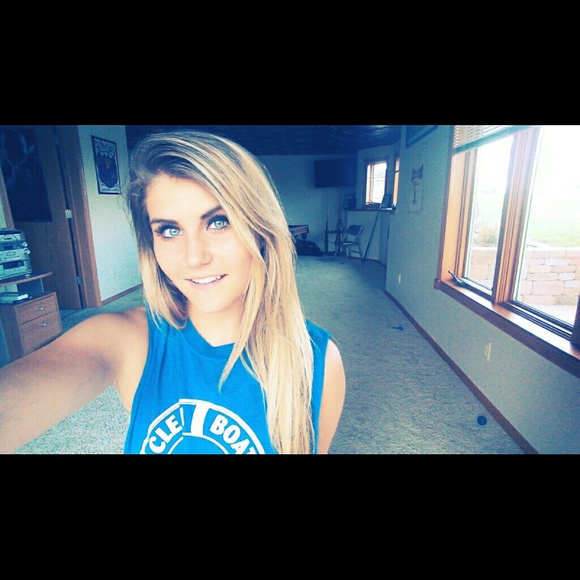 Profile Picture of Natalie Stepniewski (@natalie_step) on Poshmark