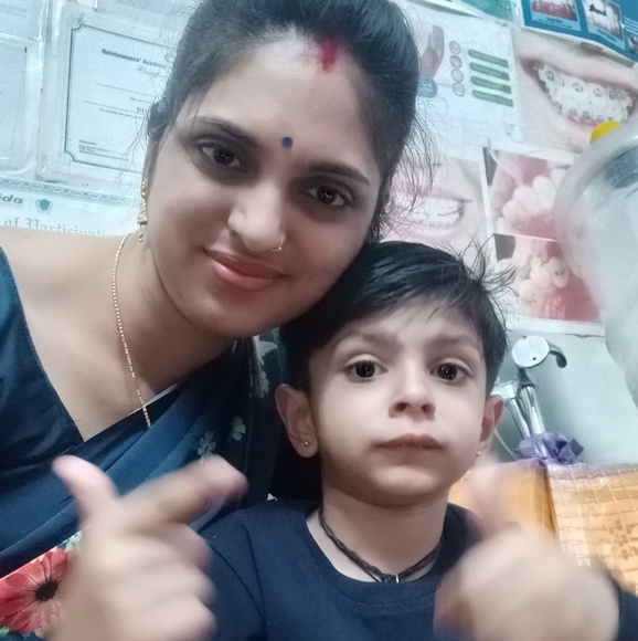 Profile Picture of Chitra Singh (@chitrasinghcst) on Poshmark