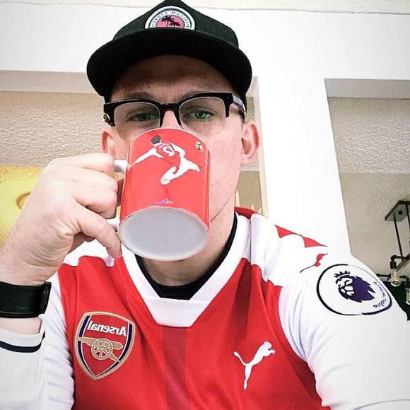 Profile Picture of Nick Rayment (@njr7988) on Poshmark