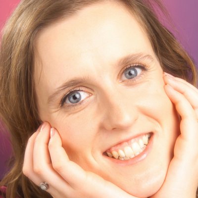 Profile Picture of Lucy McLynn (@LucyMcLynn) on Twitter