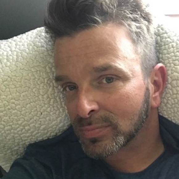 Profile Picture of Charlie Wolfe (@charliewolfe) on Poshmark