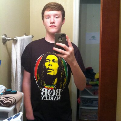 Profile Picture of Randy Levi Pate (@alcoholic_randy) on Twitter