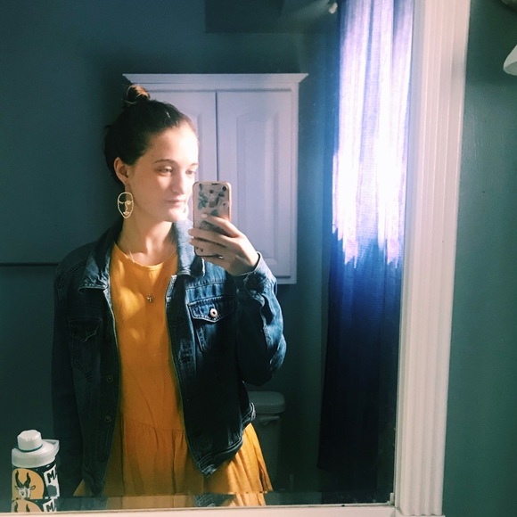 Profile Picture of Sarah Nachtman (@sarahnachtman75) on Poshmark