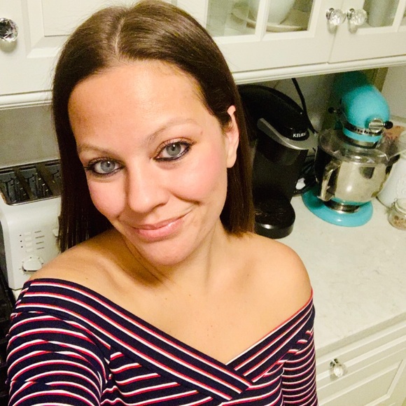 Profile Picture of Bicia Trivigno (@biciajean) on Poshmark