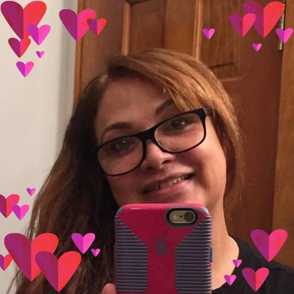 Solange Bloszko - Poshmark Profile Picture of Solange Bloszko (@sbloszko711) on Poshmark