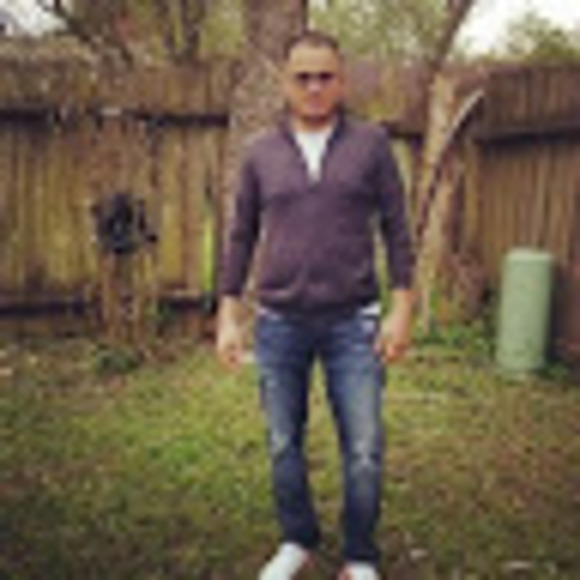 Profile Picture of Fernando Romero (@rfernando500) on Poshmark