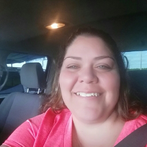 Profile Picture of Carrie Tillison (@medranocarrie) on Poshmark