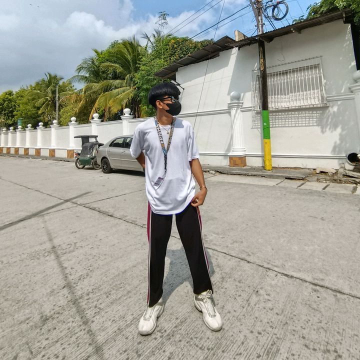 Profile Picture of Allen. (@allenbulanaditabafunda) on Tiktok