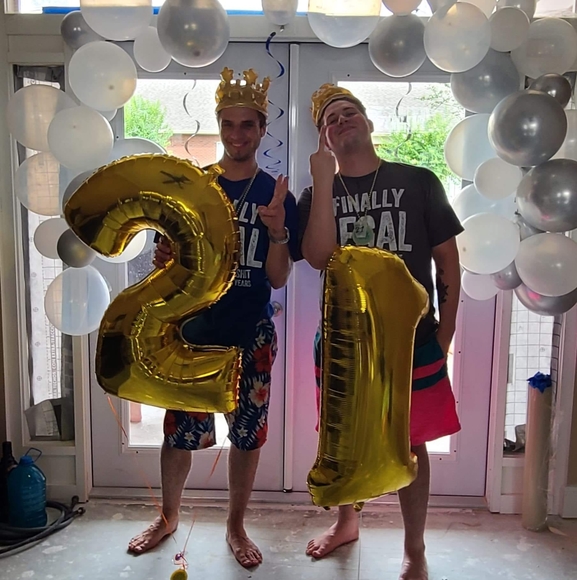 Profile Picture of Nicholas Fucci (@nsmith1693) on Poshmark