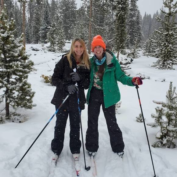 Profile Picture of Rachel Feyler (@rachelfeyler) on Poshmark