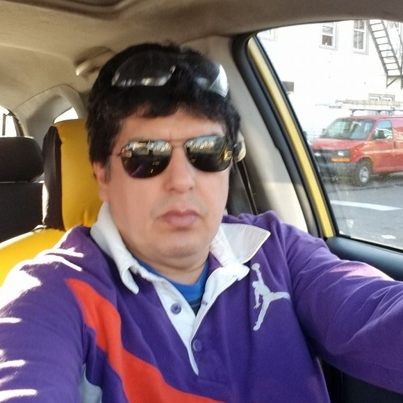 Profile Picture of Roberto Mino (@negrito8) on Poshmark