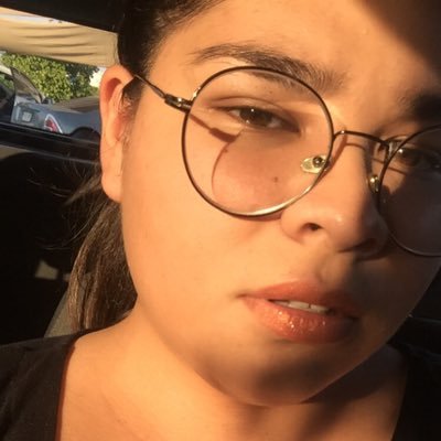 Profile Picture of Adriana Quintero👸🏻 (@adriqueentero) on Twitter