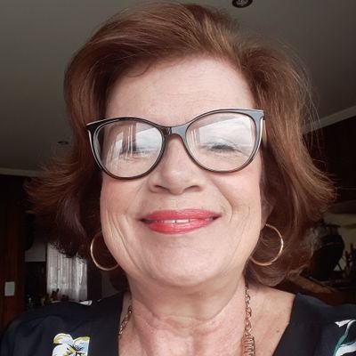 Profile Picture of Fernanda Mendes (@NandaAnanda) on Twitter