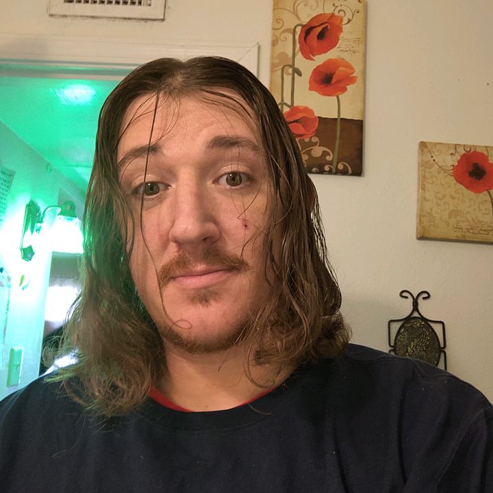 Profile Picture of Robert Muras (@roberthex84) on Tiktok