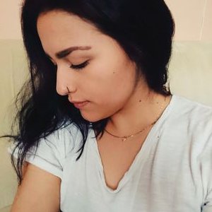 Profile Picture of Lea Klein (@lea_kleinova) on Twitter