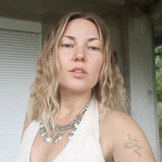 Profile Picture of Jodie Louise Sullivan (@jodie.om.earth) on Instagram