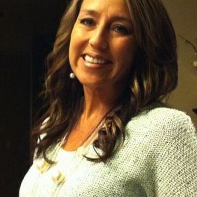 Profile Picture of Lori Lugo (@lorisallnatural) on Twitter