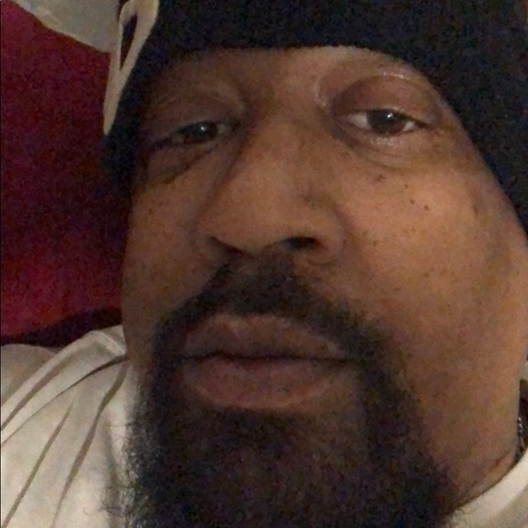 Profile Picture of Larry Boyd (@lboyd42572) on Poshmark