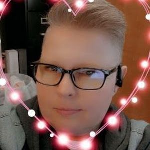 Profile Picture of staceydozier (@staceydozier) on Tiktok