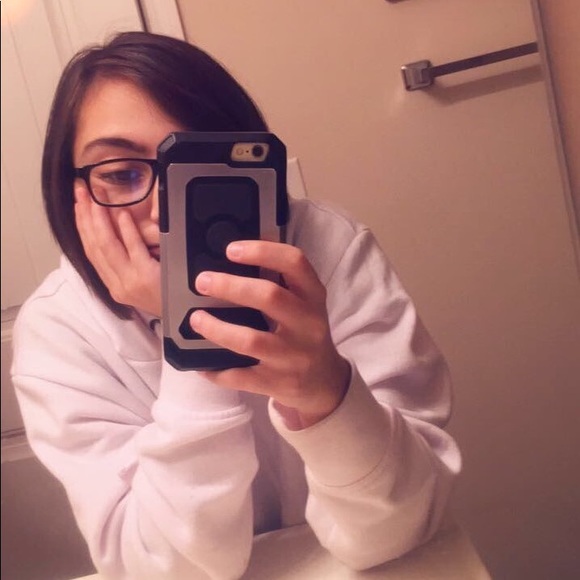 Profile Picture of Zoey Dandashi (@zmulliki) on Poshmark