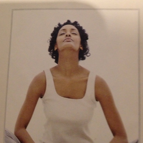 Profile Picture of Cata Goralski (@catagora) on Poshmark