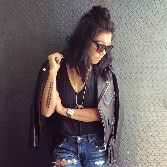 Profile Picture of Kysa Bruerton (@kysasukhee) on Poshmark