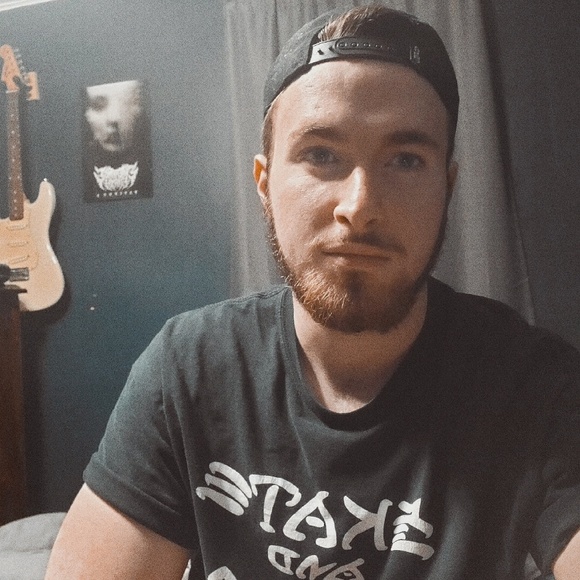 Profile Picture of Brian Mack (@brianmack3301) on Poshmark