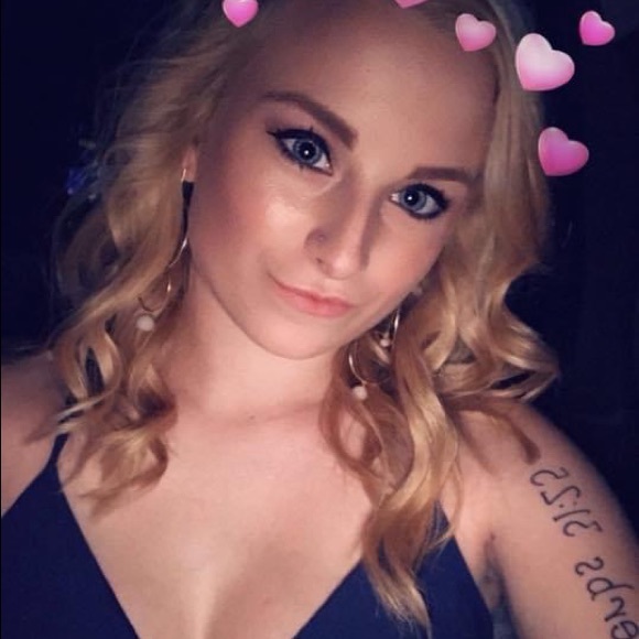 Profile Picture of Braelynn Jurgensen (@braelynn_j) on Poshmark