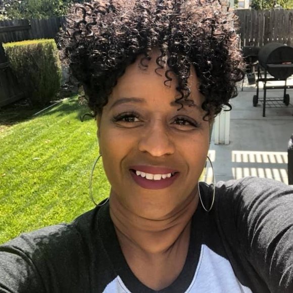 Profile Picture of Lisa Haynes (@fight4ouryouth) on Poshmark