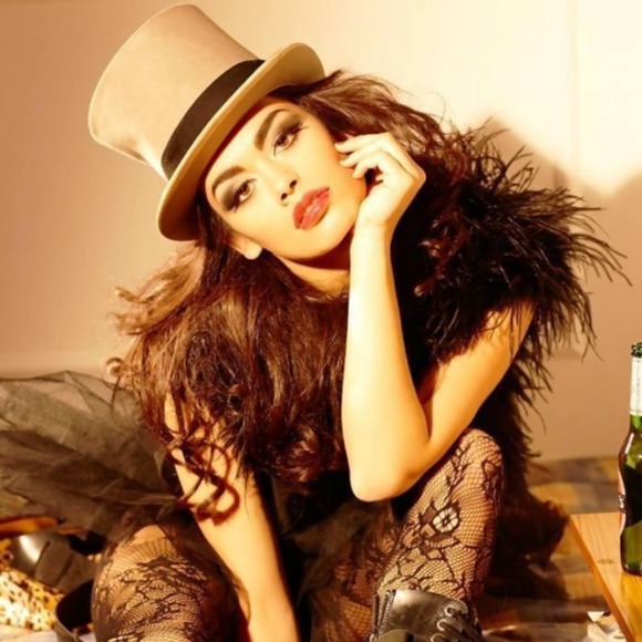 Profile Picture of Amanda Hossmann (@simplyfab310) on Poshmark