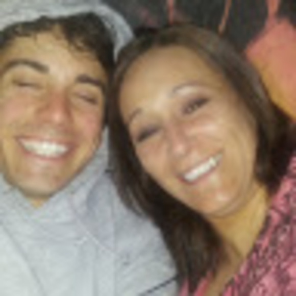 Profile Picture of Crystal Hoagland (@crystaland1977) on Poshmark