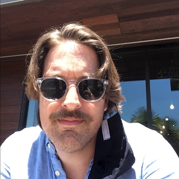 Profile Picture of Paul Henry (@paulskihen) on Poshmark